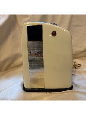 HK131 - Rival Ice O Matic Electric Ice Crusher Cream Chrome 110V Tested Fine Coa